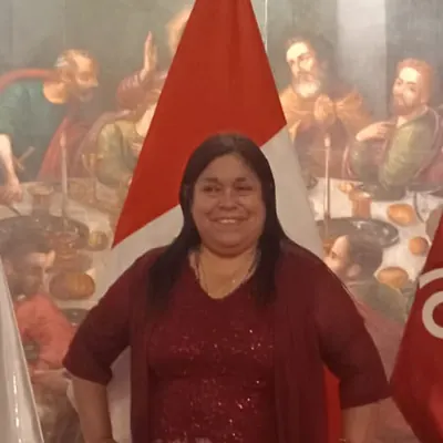 Yamili Elizabeth Walttuoni Reyes, Docente Oro